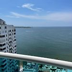 Torres del Lago apartamento con vista al mar
